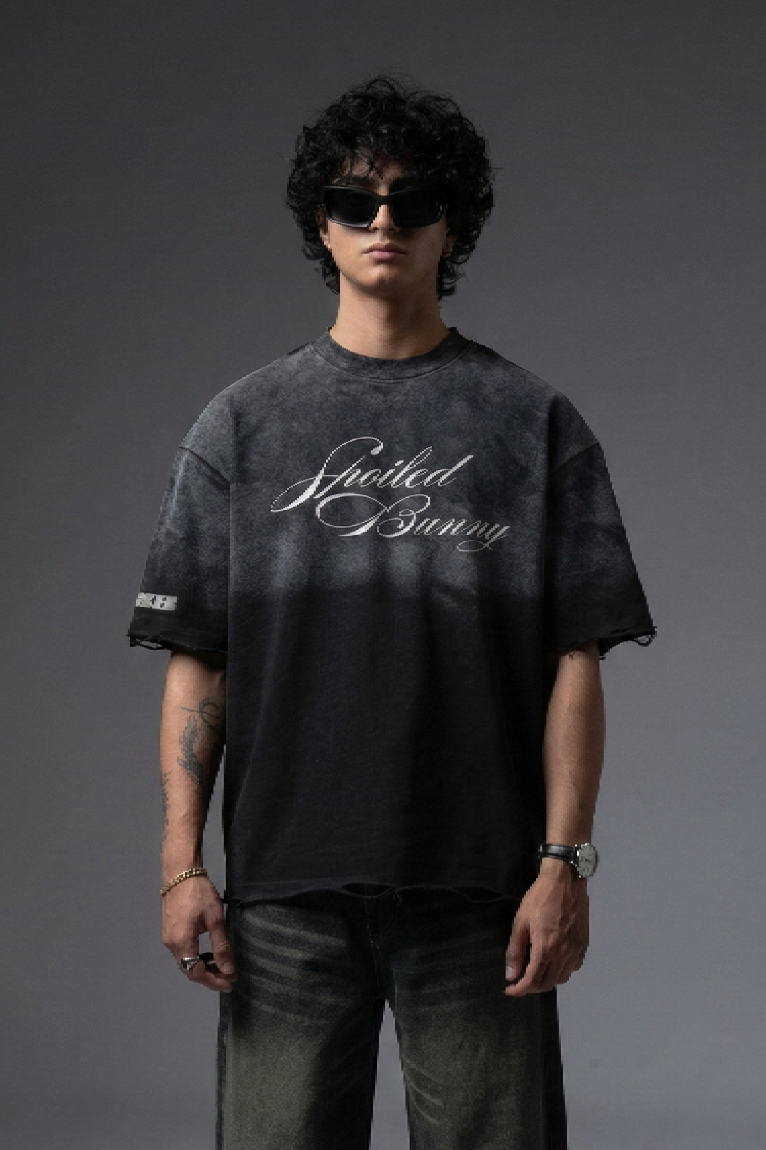 ALL EYES OVERSIZED TEE